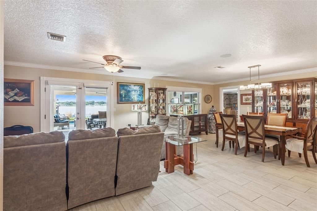 For Sale: $1,625,000 (4 beds, 3 baths, 2668 Square Feet)