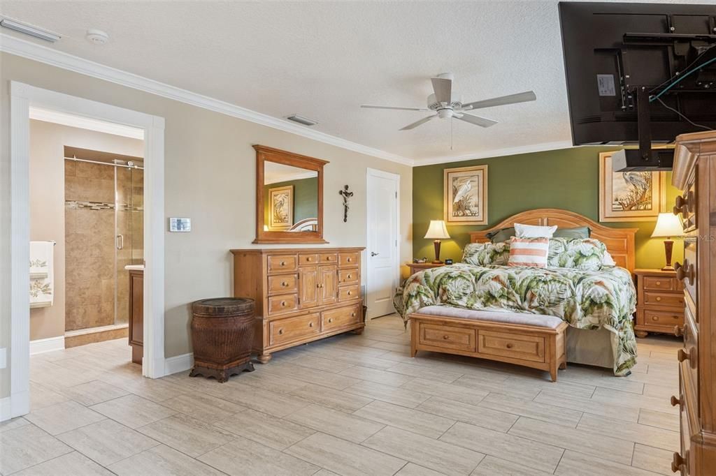 For Sale: $1,625,000 (4 beds, 3 baths, 2668 Square Feet)