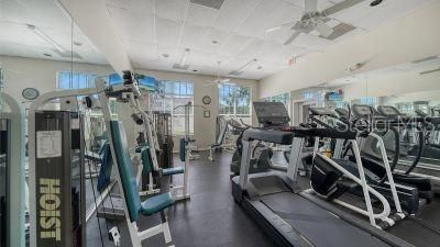 合同活跃: $249,900 (2 贝兹, 2 浴室, 1142 平方英尺)