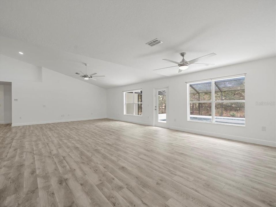 待售: $575,000 (4 贝兹, 3 浴室, 3009 平方英尺)