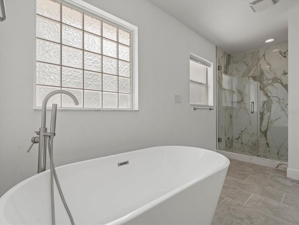 待售: $575,000 (4 贝兹, 3 浴室, 3009 平方英尺)