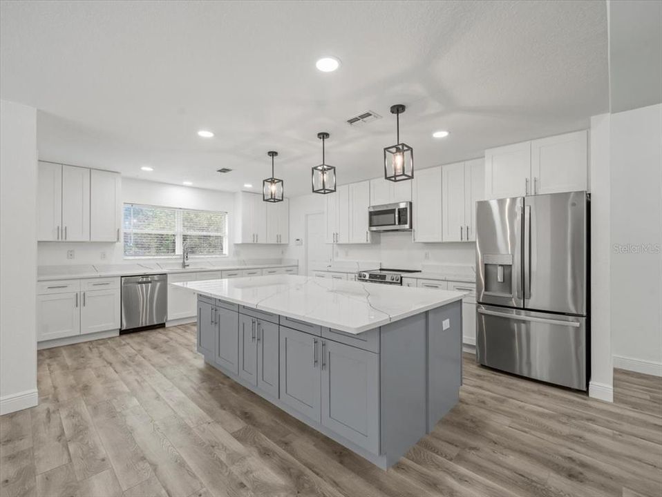 待售: $575,000 (4 贝兹, 3 浴室, 3009 平方英尺)