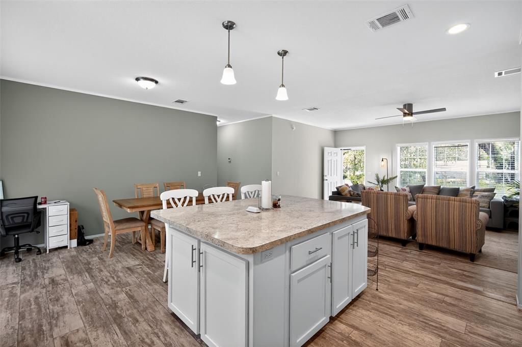 For Sale: $449,000 (4 beds, 2 baths, 1725 Square Feet)