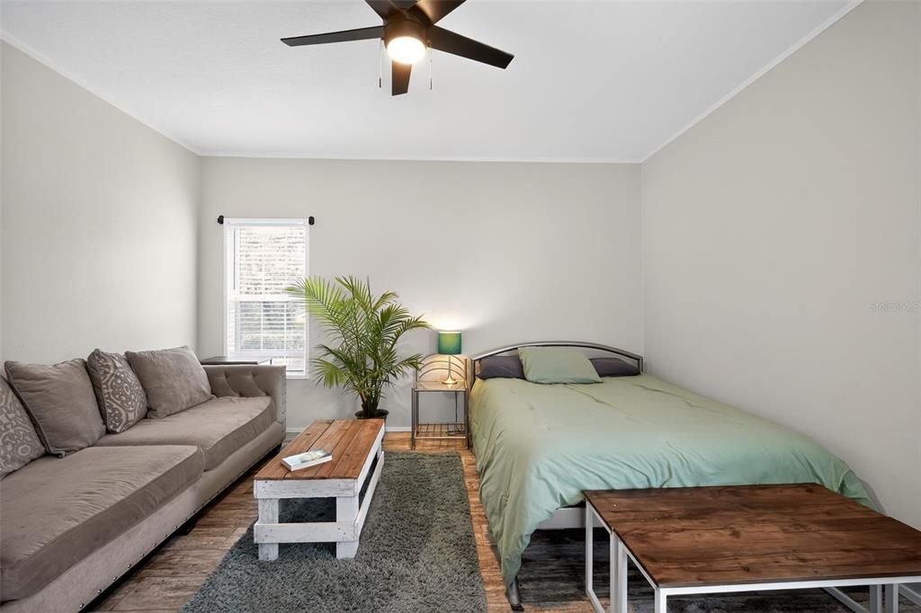 For Sale: $449,000 (4 beds, 2 baths, 1725 Square Feet)