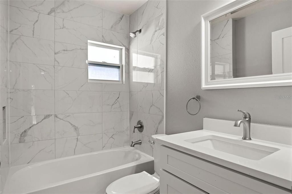 For Rent: $2,100 (3 beds, 2 baths, 1420 Square Feet)