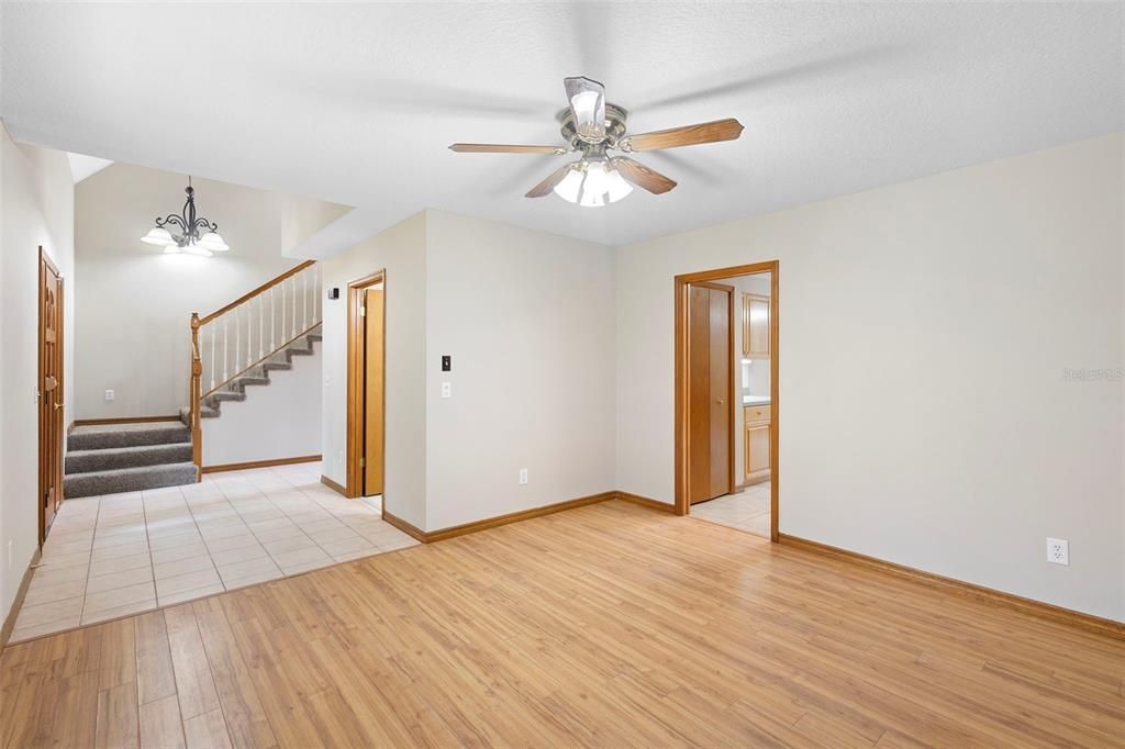 待售: $659,900 (3 贝兹, 3 浴室, 1940 平方英尺)