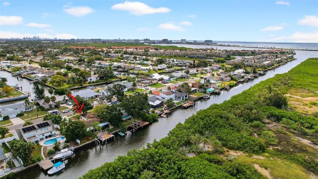 En Venta: $700,000 (3 camas, 3 baños, 1879 Pies cuadrados)