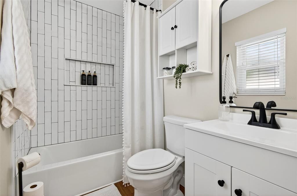 En Venta: $700,000 (3 camas, 3 baños, 1879 Pies cuadrados)