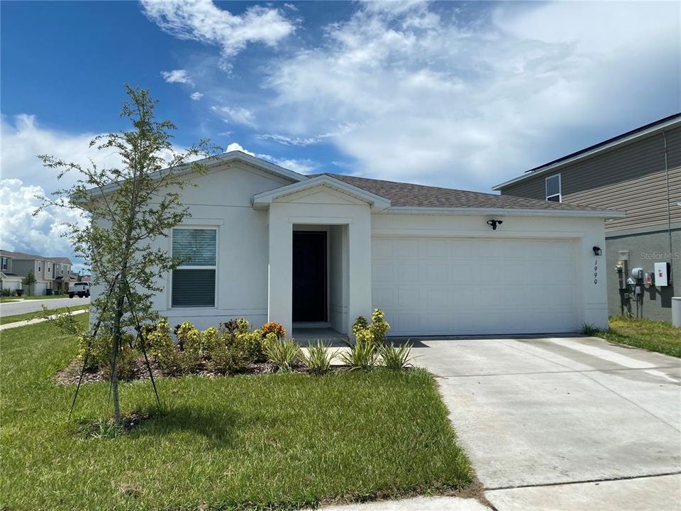 For Rent: $1,899 (3 beds, 2 baths, 1263 Square Feet)