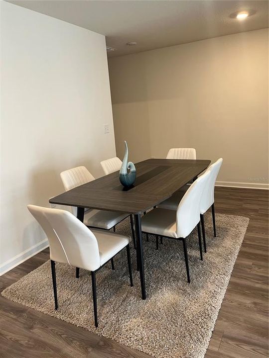 For Rent: $1,899 (3 beds, 2 baths, 1263 Square Feet)