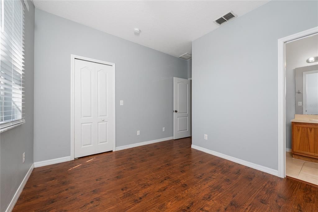 В аренду: $1,925 (2 спален, 2 ванн, 987 Квадратных фут)