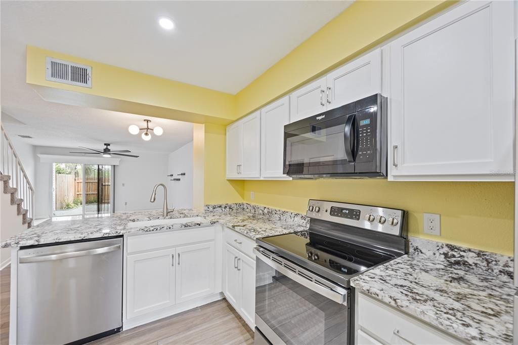 En Venta: $200,000 (2 camas, 2 baños, 1200 Pies cuadrados)