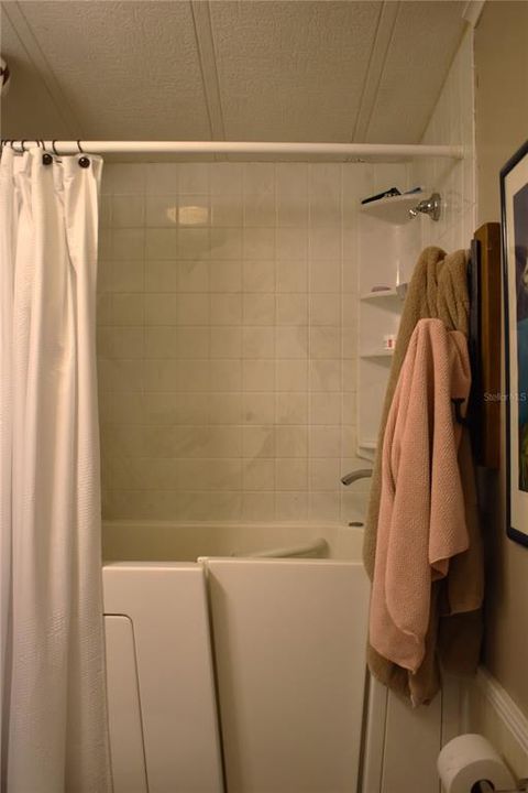 Activo con contrato: $89,900 (1 camas, 1 baños, 612 Pies cuadrados)