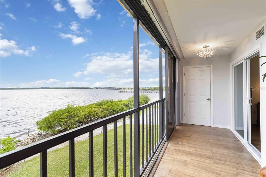 待售: $299,900 (2 贝兹, 2 浴室, 1168 平方英尺)