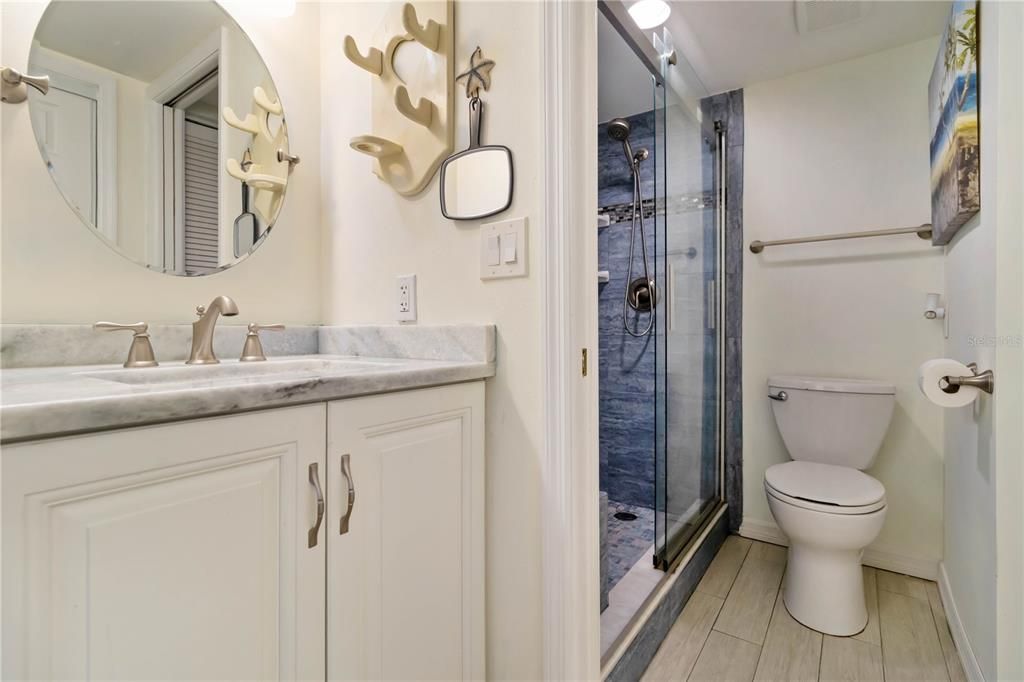 待售: $299,900 (2 贝兹, 2 浴室, 1168 平方英尺)