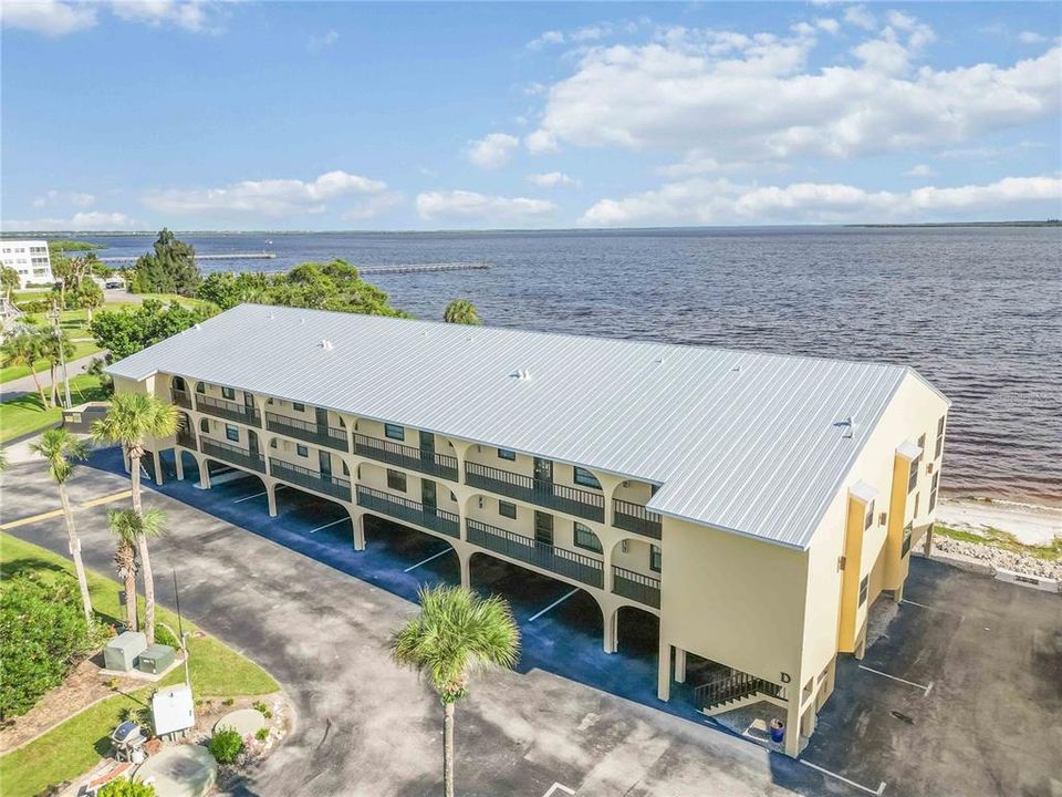 待售: $299,900 (2 贝兹, 2 浴室, 1168 平方英尺)