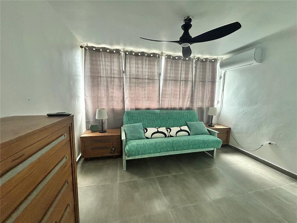 На продажу: $225,000 (2 спален, 1 ванн, 126.83 Квадратных фут)