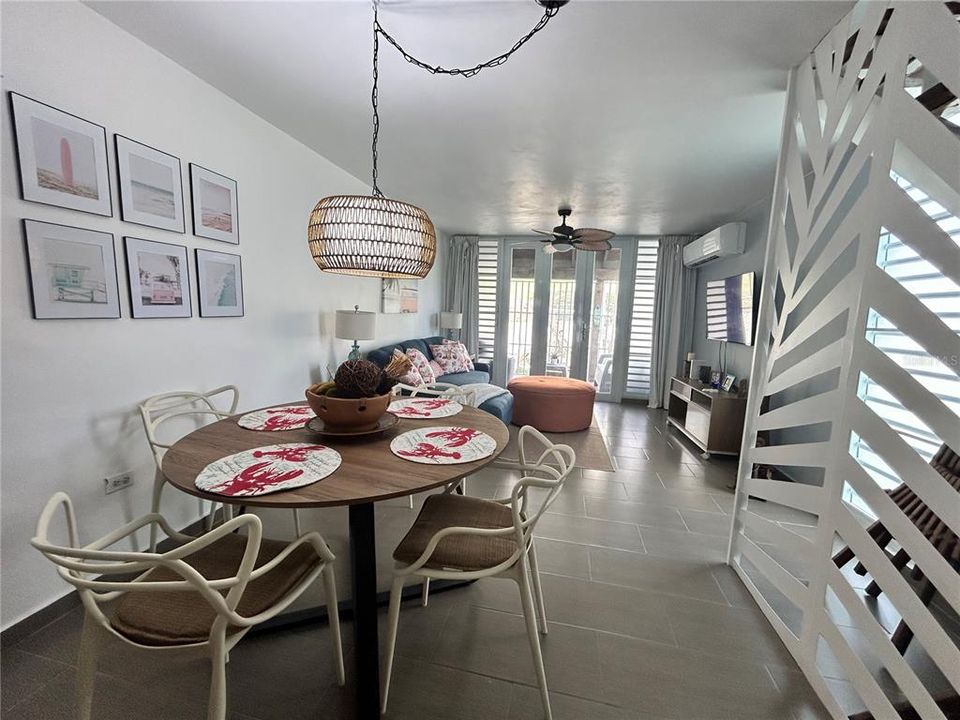 На продажу: $225,000 (2 спален, 1 ванн, 126.83 Квадратных фут)