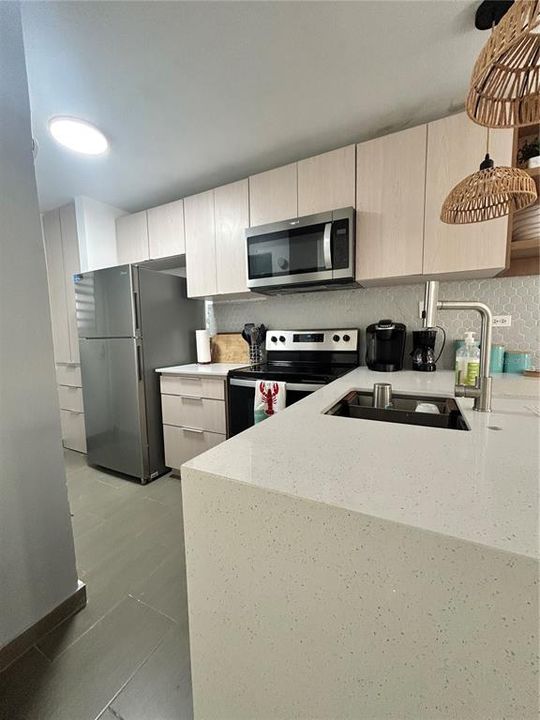 На продажу: $225,000 (2 спален, 1 ванн, 126.83 Квадратных фут)