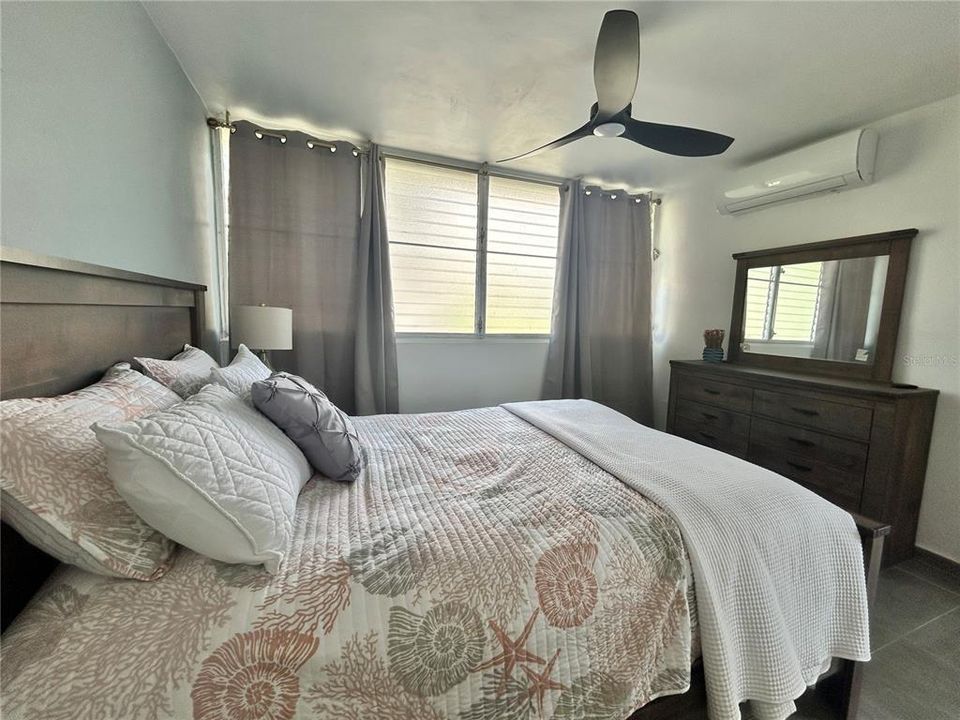 На продажу: $225,000 (2 спален, 1 ванн, 126.83 Квадратных фут)