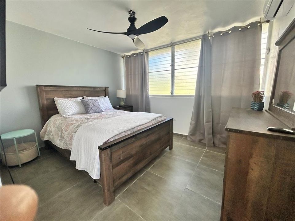 На продажу: $225,000 (2 спален, 1 ванн, 126.83 Квадратных фут)