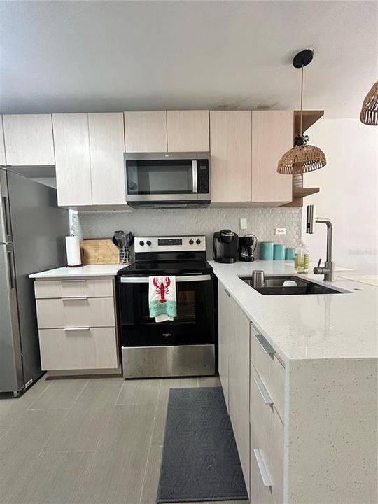 На продажу: $225,000 (2 спален, 1 ванн, 126.83 Квадратных фут)