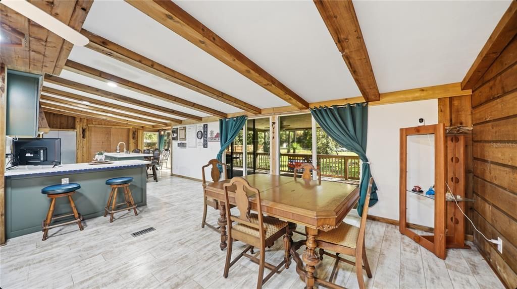 For Sale: $355,000 (4 beds, 3 baths, 1616 Square Feet)