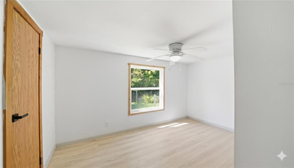 For Sale: $355,000 (4 beds, 3 baths, 1616 Square Feet)