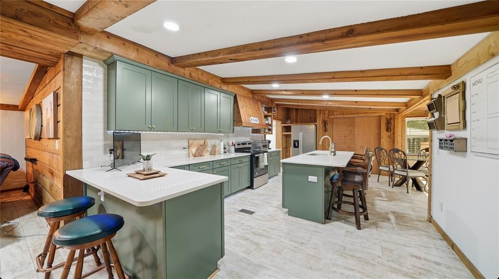 For Sale: $355,000 (4 beds, 3 baths, 1616 Square Feet)