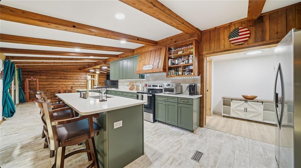 For Sale: $355,000 (4 beds, 3 baths, 1616 Square Feet)