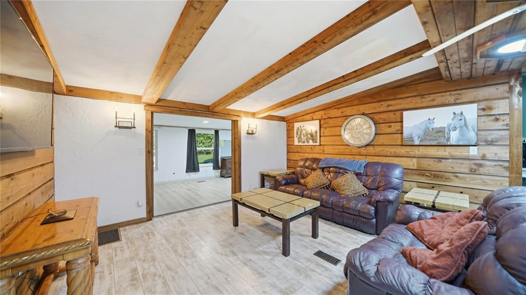 For Sale: $355,000 (4 beds, 3 baths, 1616 Square Feet)