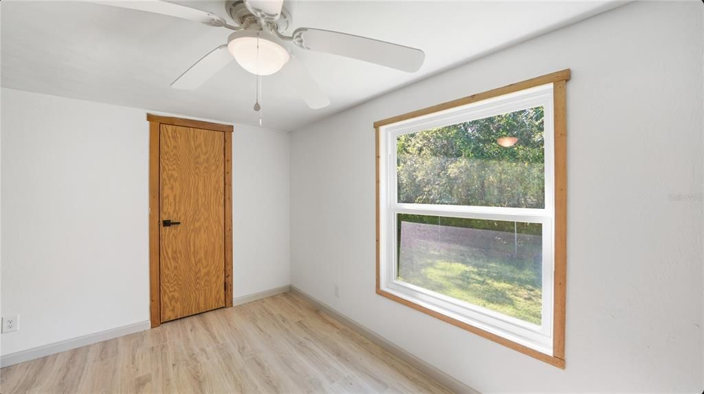 For Sale: $355,000 (4 beds, 3 baths, 1616 Square Feet)