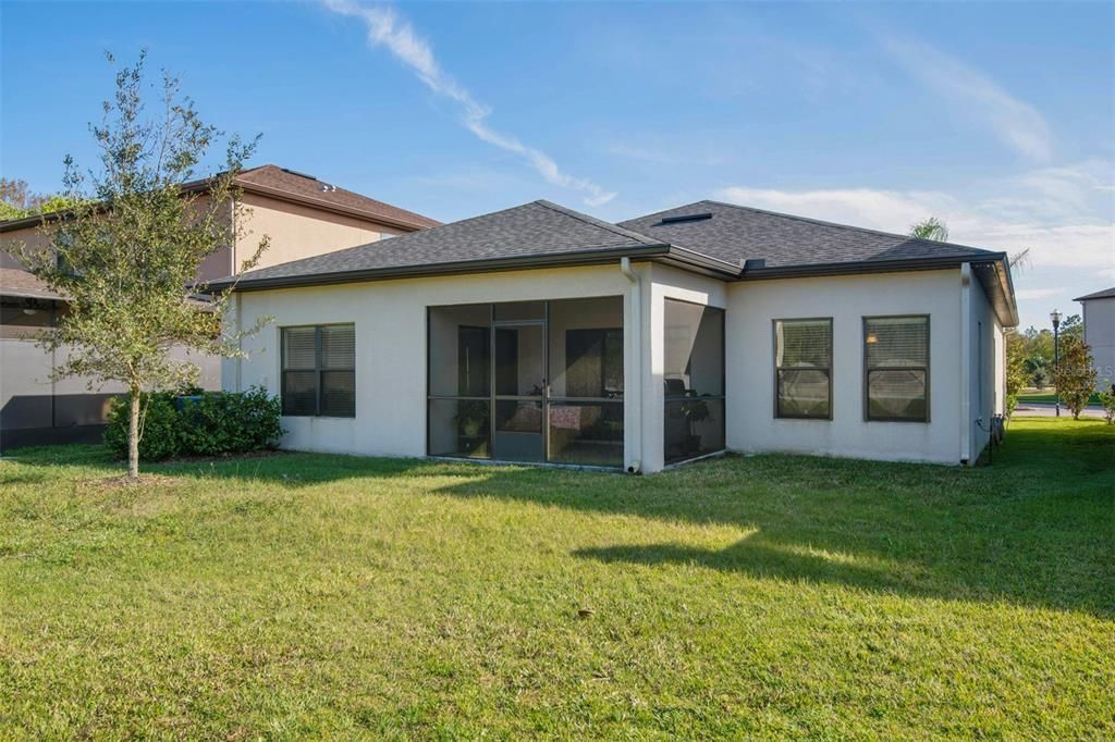 Active With Contract: $2,350 (3 beds, 2 baths, 1665 Square Feet)