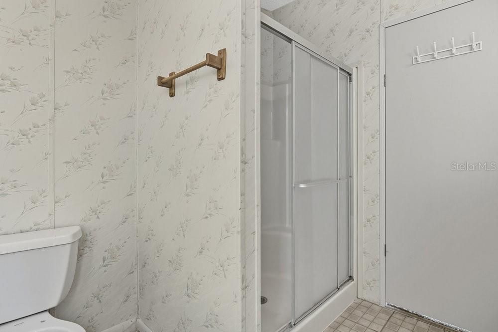 For Sale: $189,900 (2 beds, 2 baths, 1051 Square Feet)