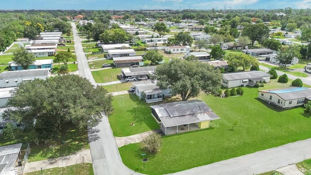 For Sale: $189,900 (2 beds, 2 baths, 1051 Square Feet)