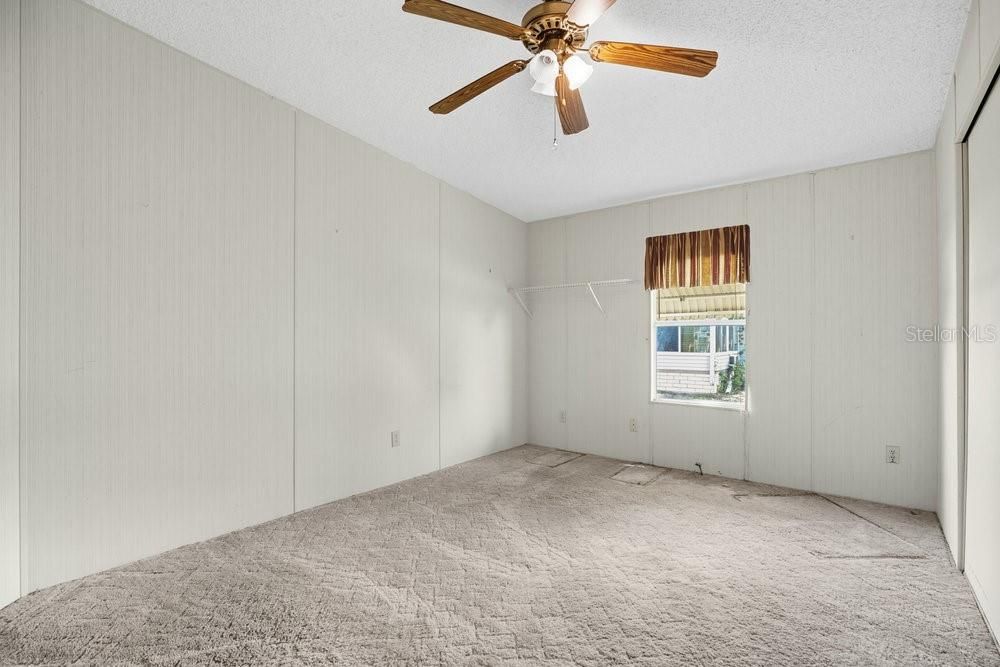 For Sale: $189,900 (2 beds, 2 baths, 1051 Square Feet)