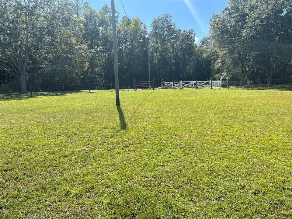 For Sale: $239,000 (3 beds, 2 baths, 1402 Square Feet)