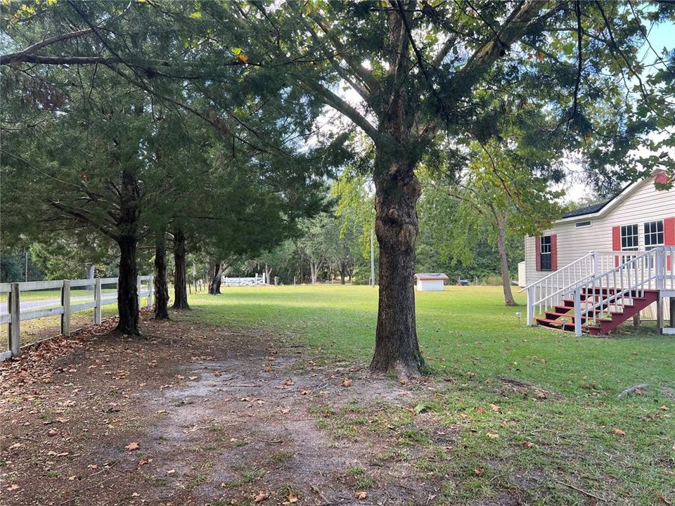 For Sale: $239,000 (3 beds, 2 baths, 1402 Square Feet)