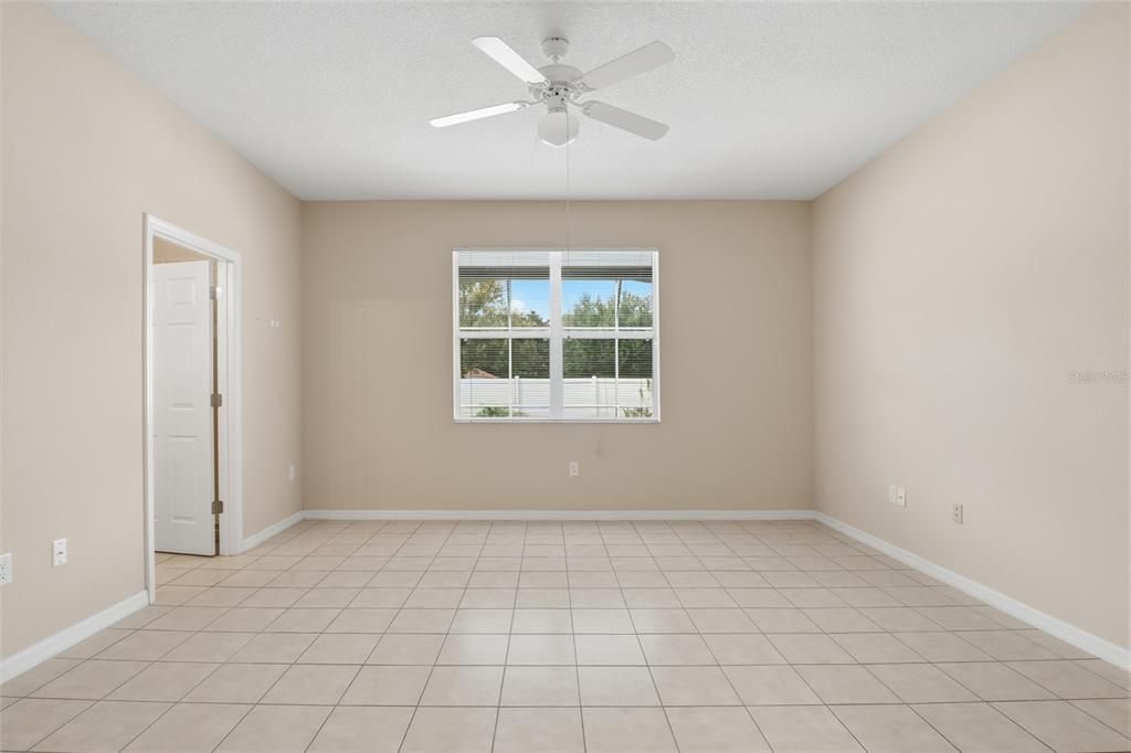 Под контрактом: $525,000 (5 спален, 3 ванн, 2790 Квадратных фут)