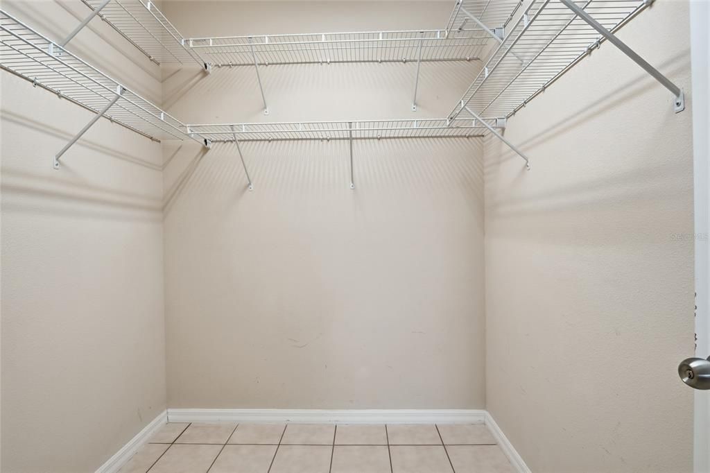 Под контрактом: $525,000 (5 спален, 3 ванн, 2790 Квадратных фут)