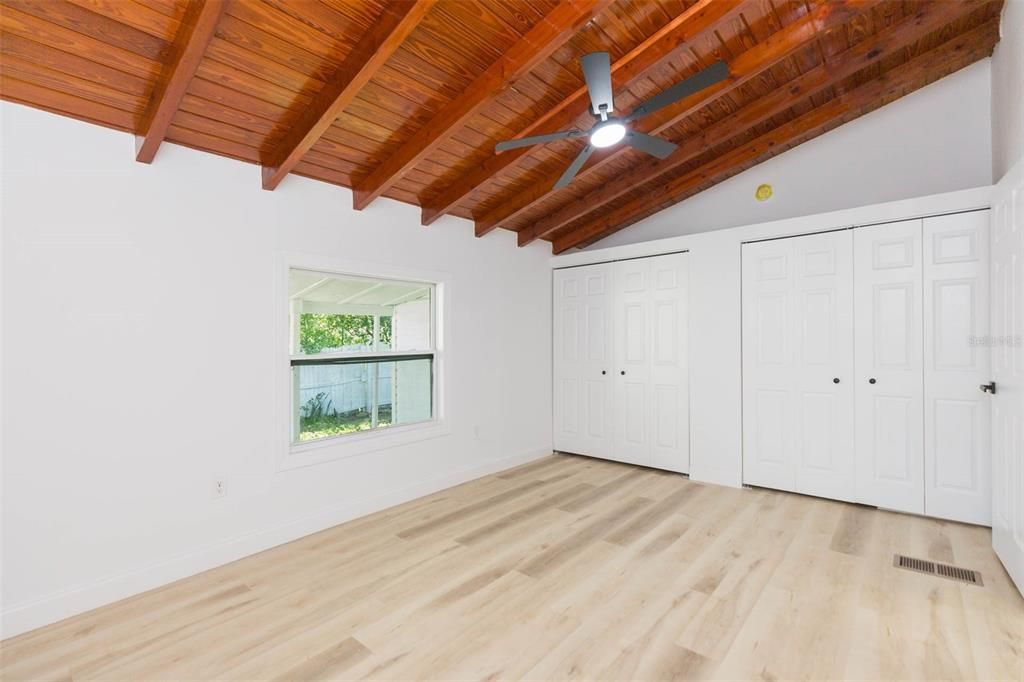 出租: $1,950 (3 贝兹, 2 浴室, 1024 平方英尺)