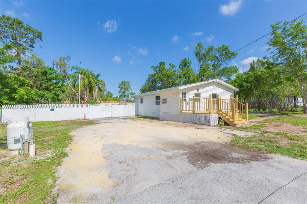 出租: $1,950 (3 贝兹, 2 浴室, 1024 平方英尺)