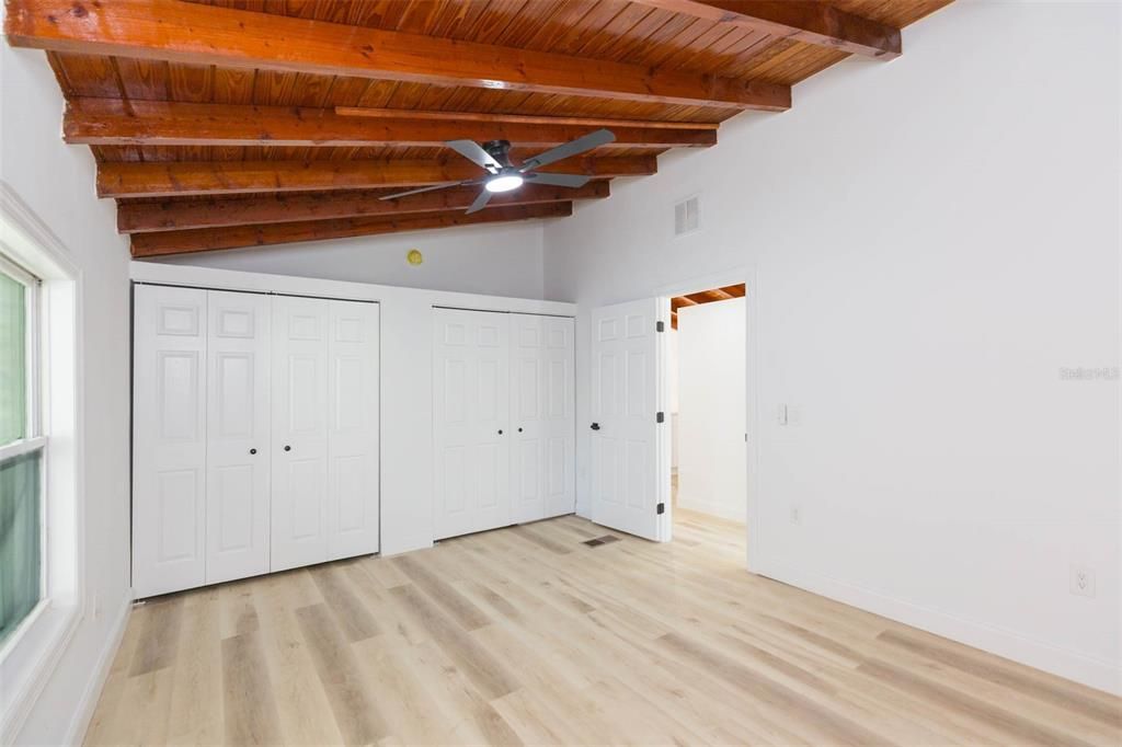 出租: $1,950 (3 贝兹, 2 浴室, 1024 平方英尺)