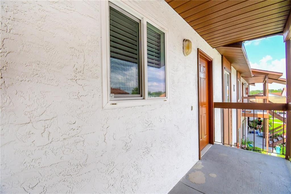 For Rent: $1,400 (2 beds, 2 baths, 864 Square Feet)