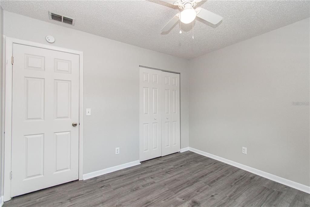 For Rent: $1,400 (2 beds, 2 baths, 864 Square Feet)