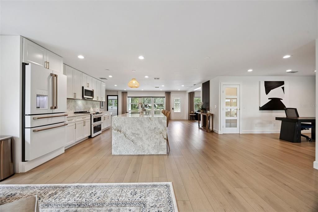 For Sale: $1,175,000 (3 beds, 3 baths, 2400 Square Feet)