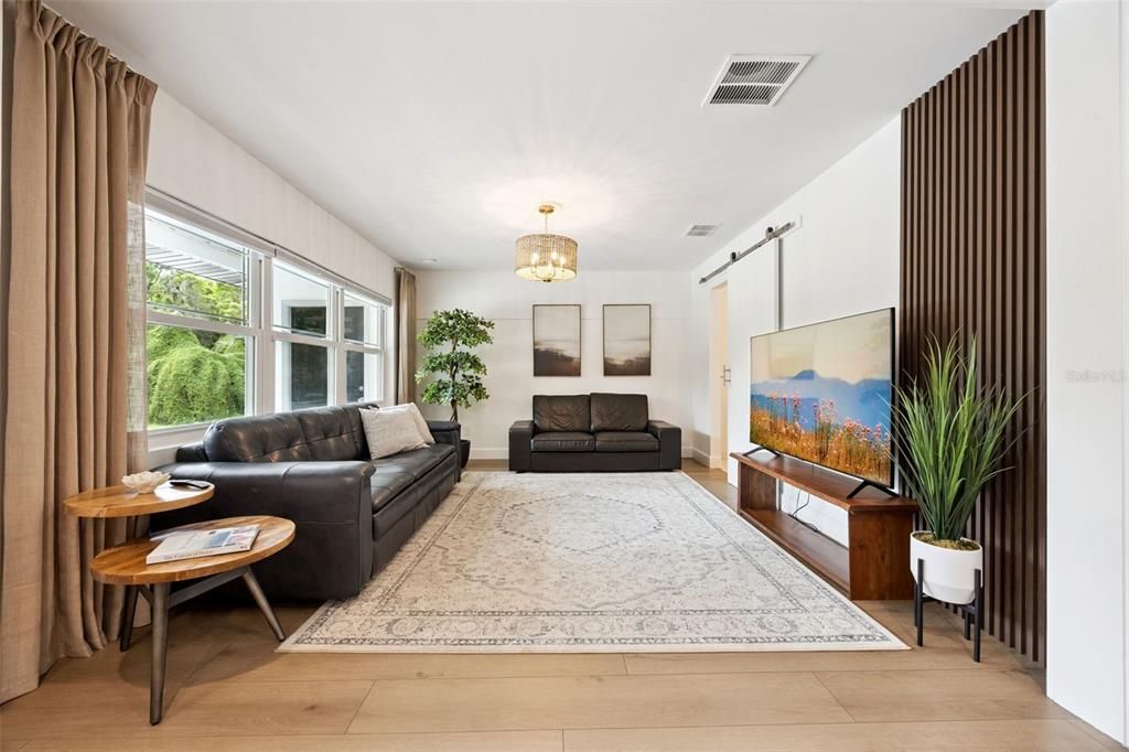 For Sale: $1,175,000 (3 beds, 3 baths, 2400 Square Feet)