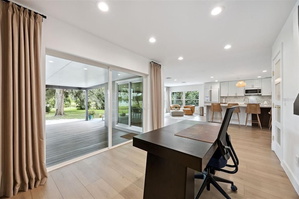 For Sale: $1,175,000 (3 beds, 3 baths, 2400 Square Feet)