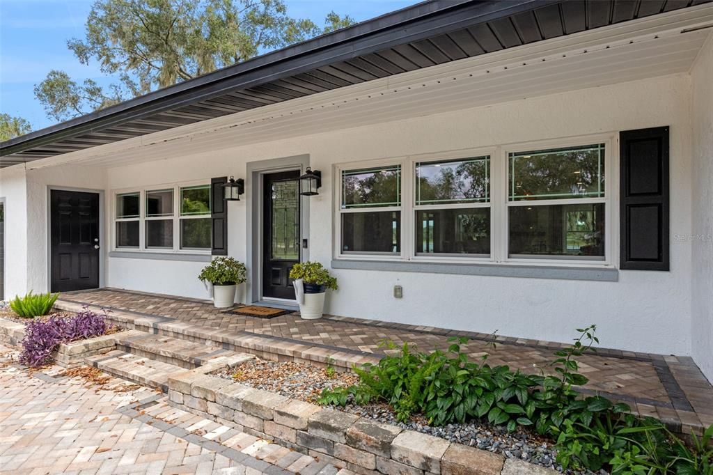 For Sale: $1,175,000 (3 beds, 3 baths, 2400 Square Feet)