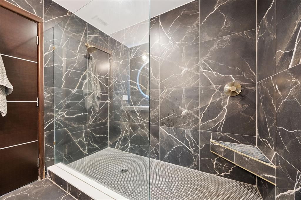 For Sale: $1,175,000 (3 beds, 3 baths, 2400 Square Feet)